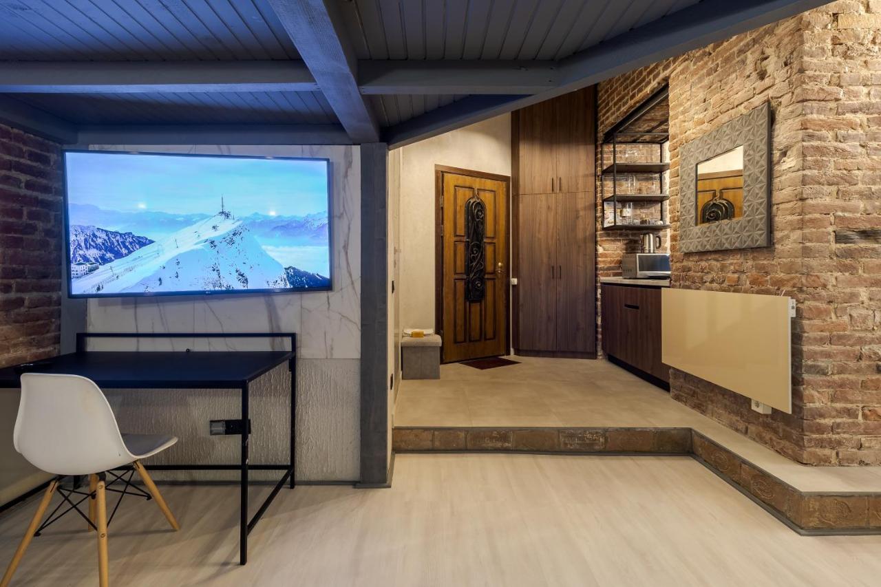 Lesi Apartment With Terrace إلفيف المظهر الخارجي الصورة