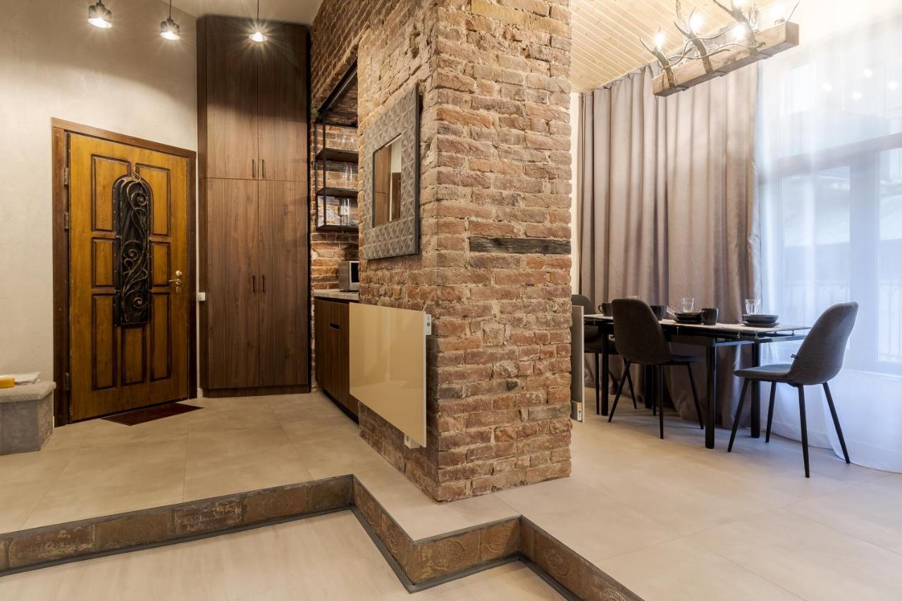 Lesi Apartment With Terrace إلفيف المظهر الخارجي الصورة